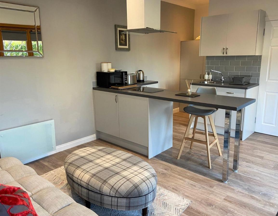 Chalet On The Green - Self Contained With Parking. Inshes Exteriér fotografie